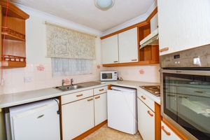 KITCHEN- click for photo gallery